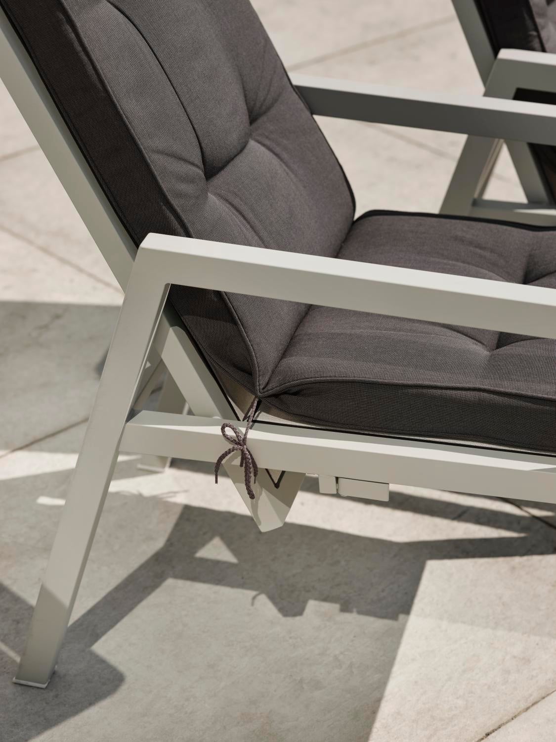 Newfort posisjonsstol Light Grey/Off-White