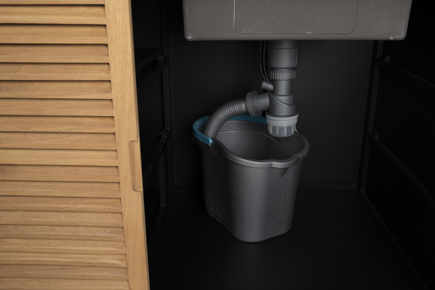 Fornax utekjøkken Svart/teak