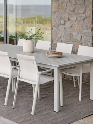 Delia stol med armlener Light Grey/Off-White