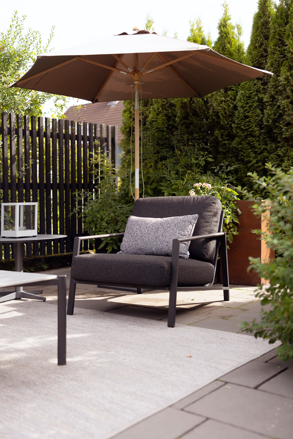 Lyra lenestol Svart/Teddy Black