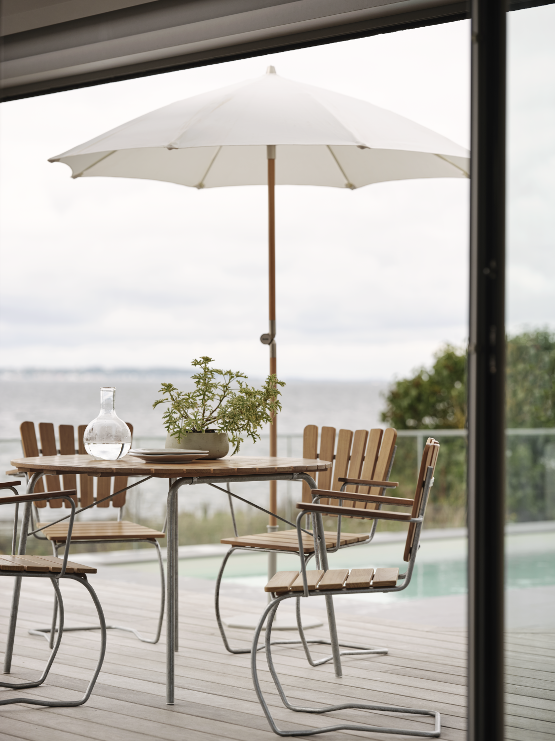 56:an spisebord Galvad/teak