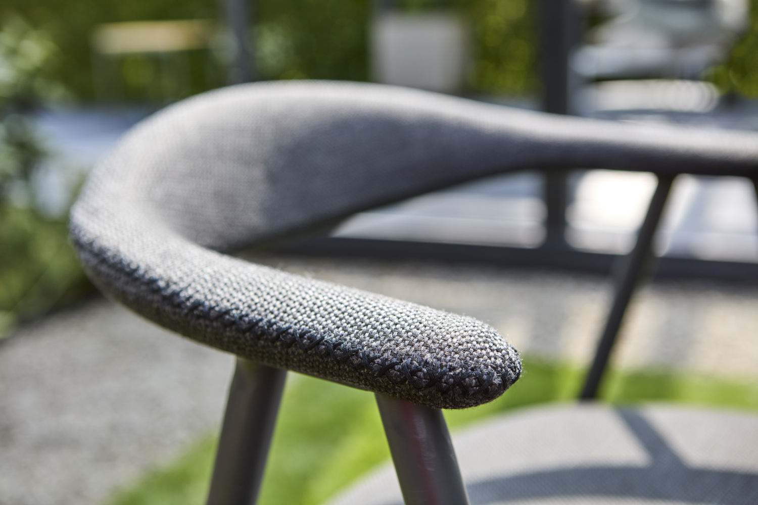 Boi stol med armlener Anthracite/Black Barley