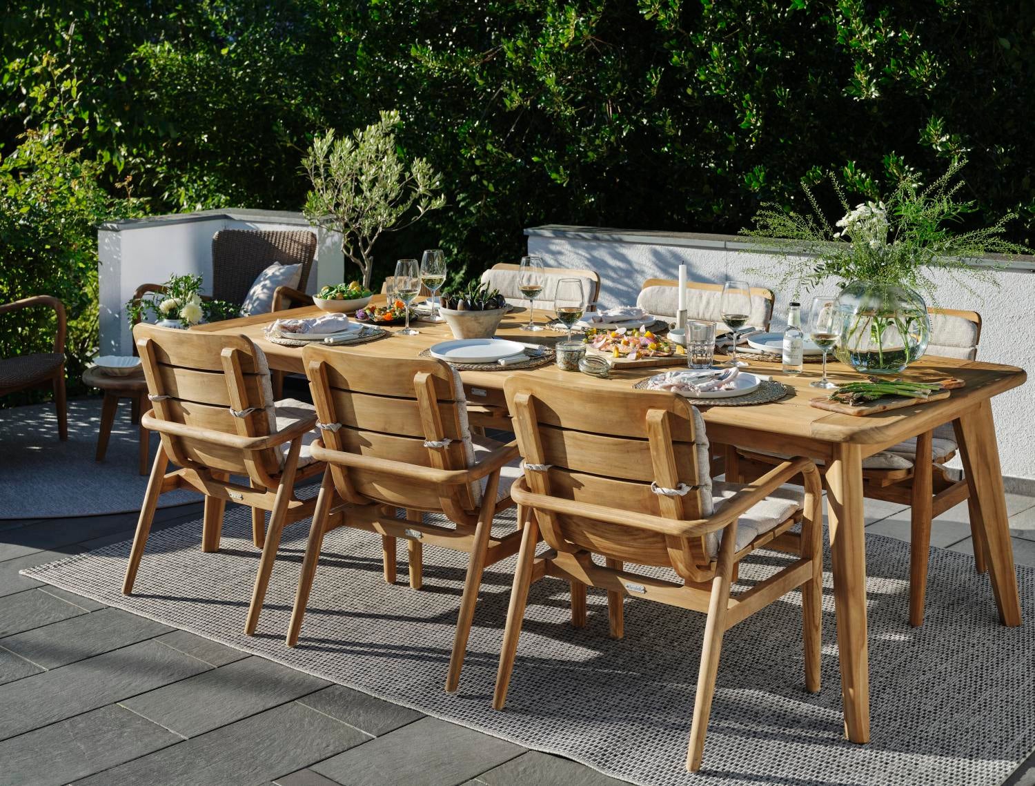 Lilja stol med armlener Natur