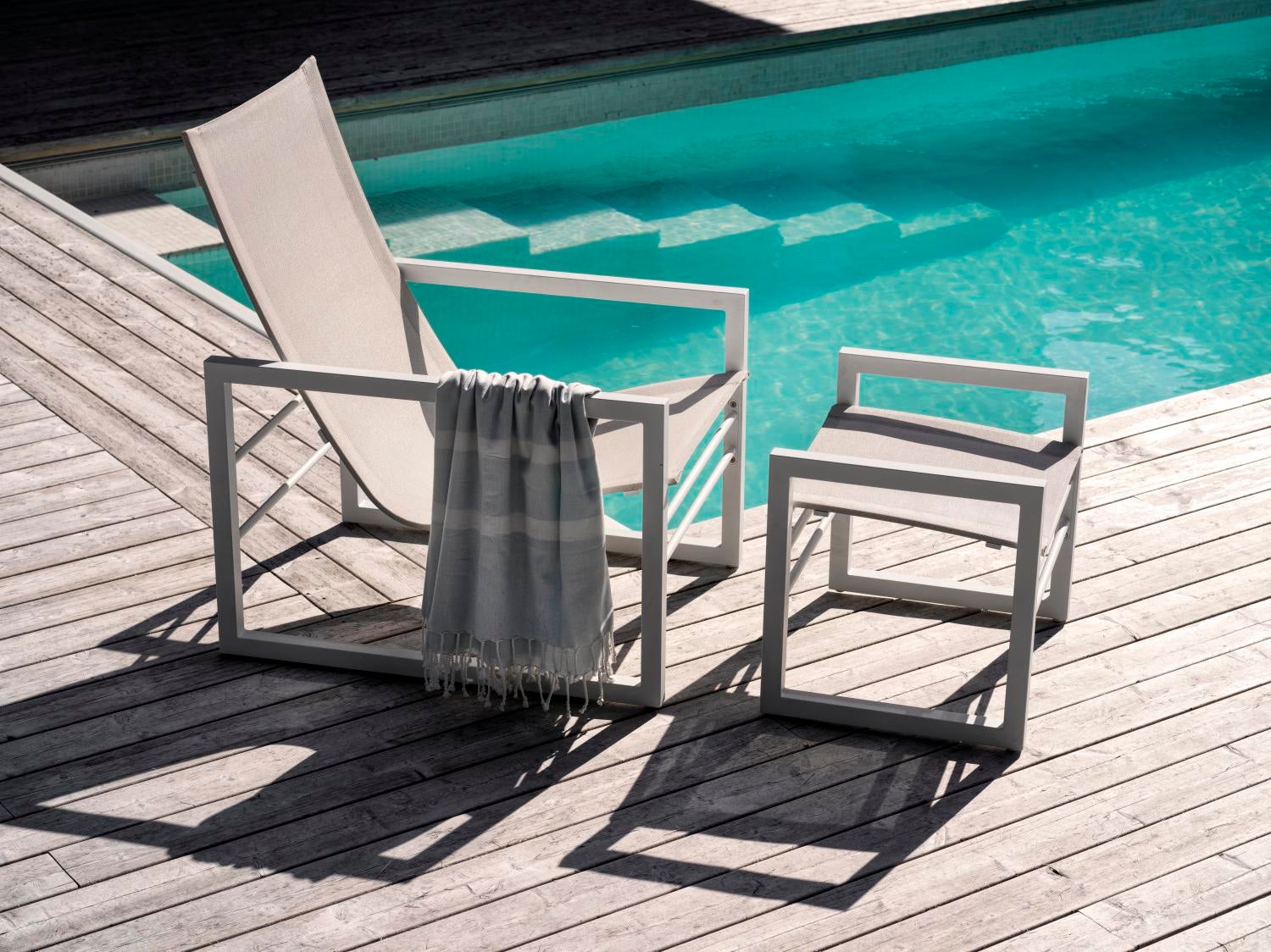 Vevi fotpall White_Offwhite