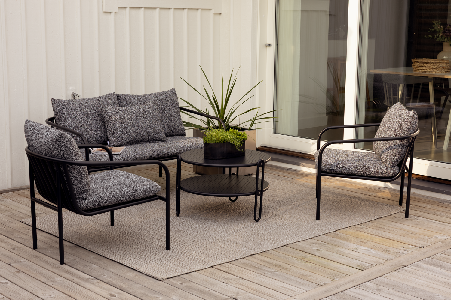 Bendt lenestol Svart/Teddy Ant