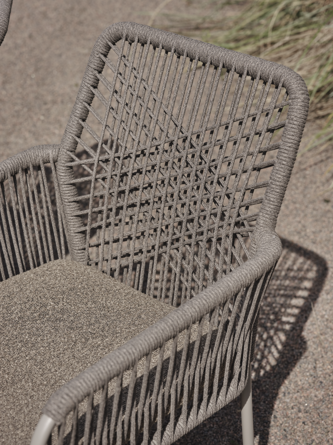 Vira stol med armlener Mud Brown/Khaki