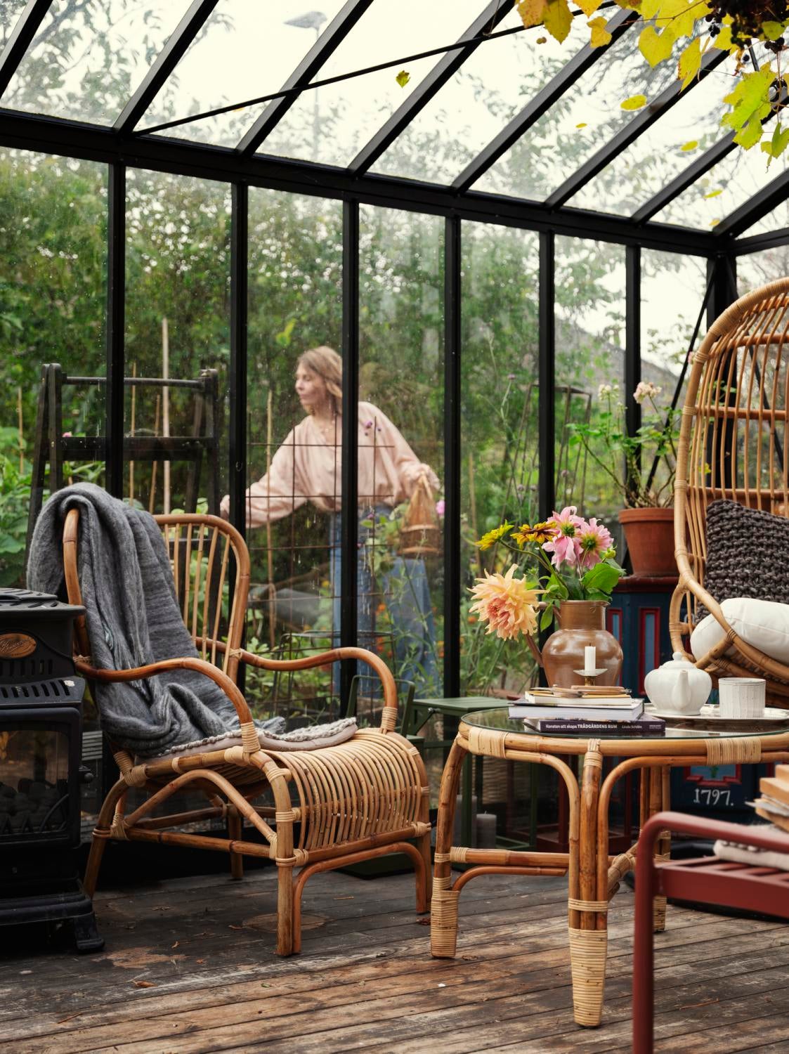 Vallda stol med armlener Natur