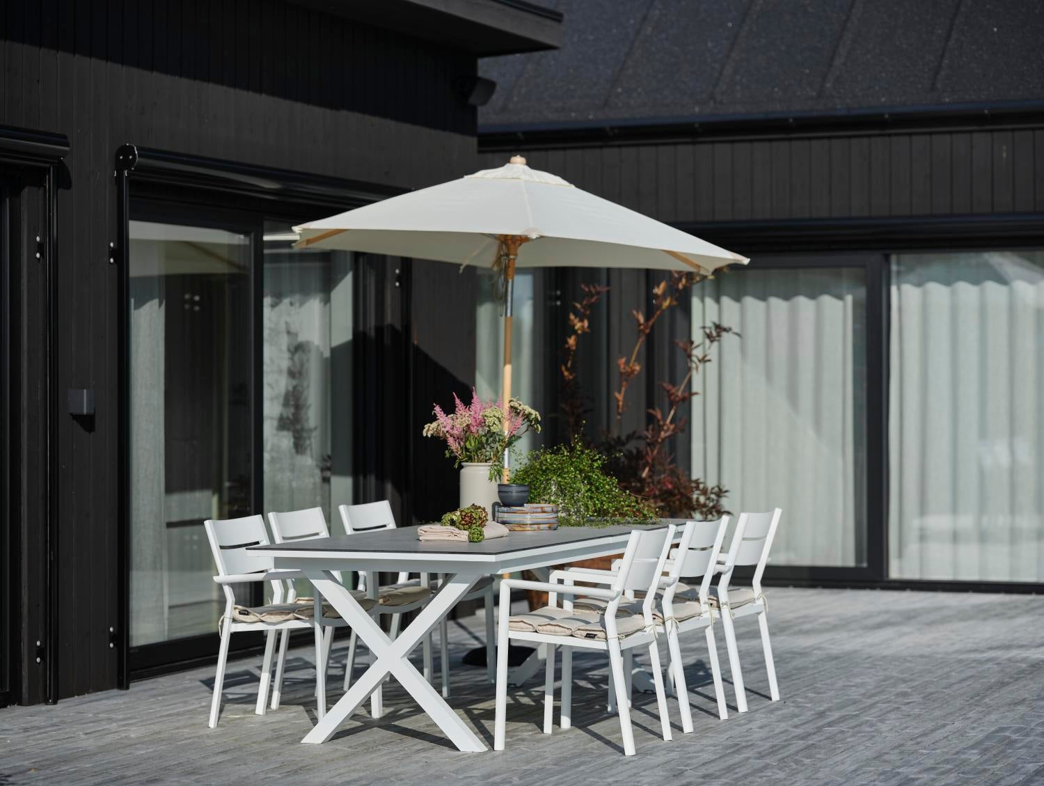 Delia stol med armlener Hvit