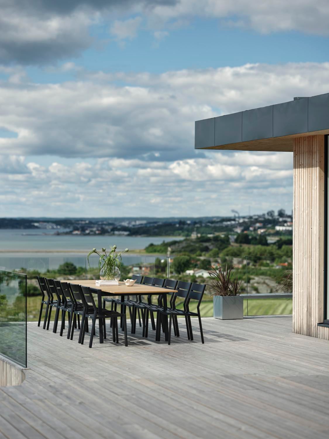 Naos spisebord Svart/teak