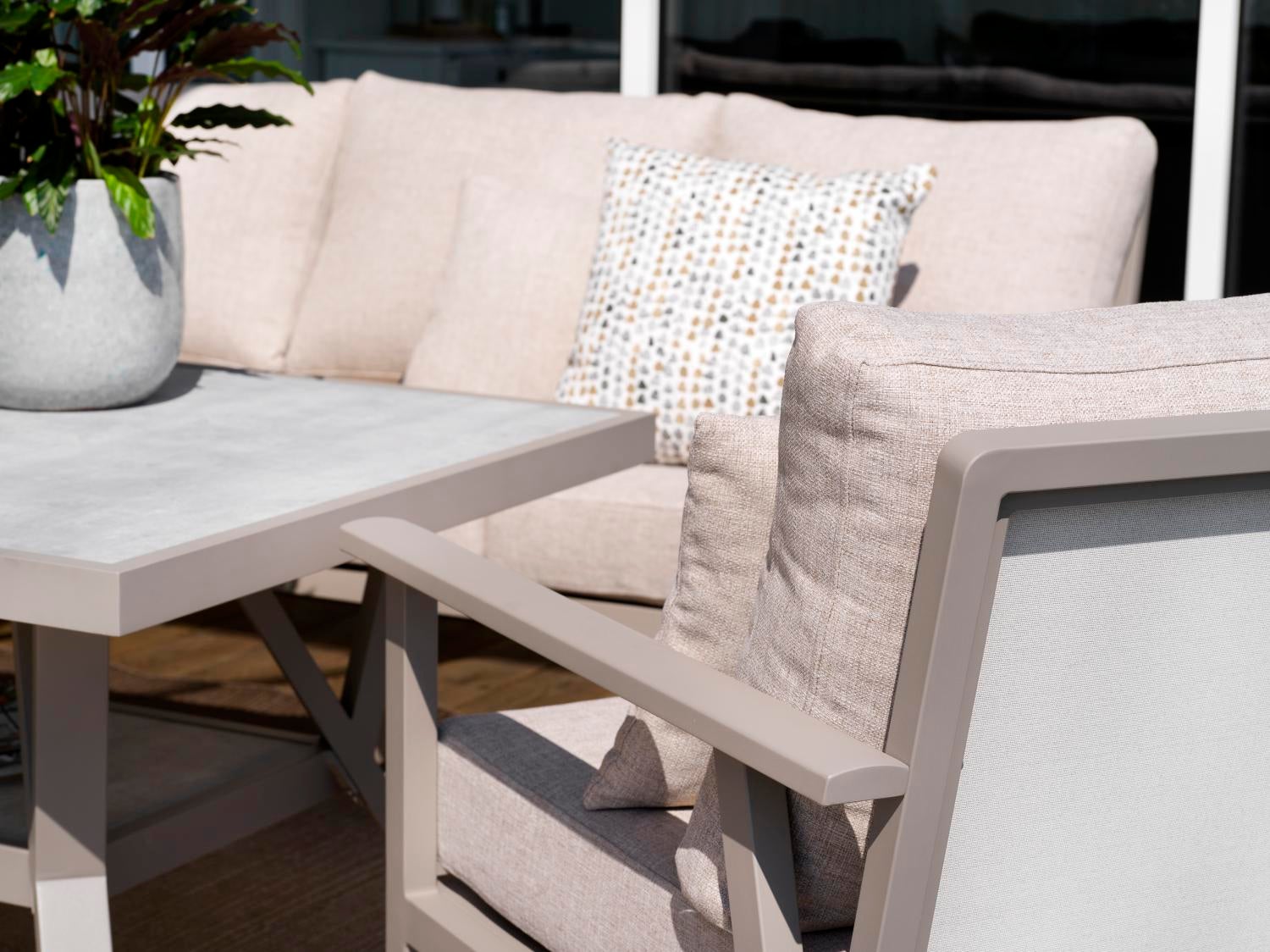 Samvaro High lenestol Khaki/Sand