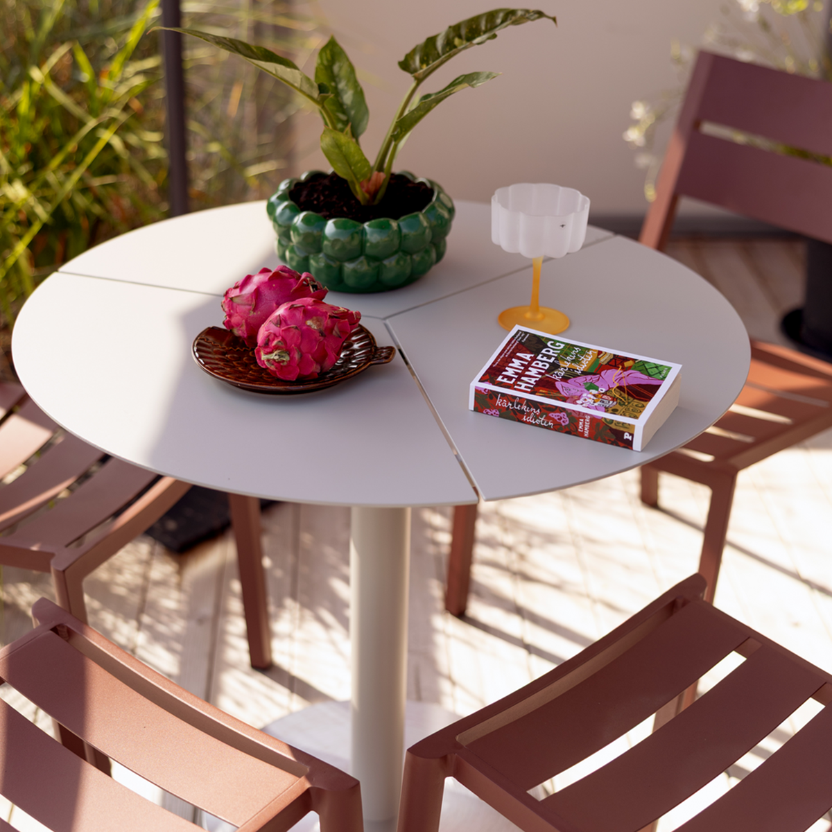 peace café 1500_1500.png